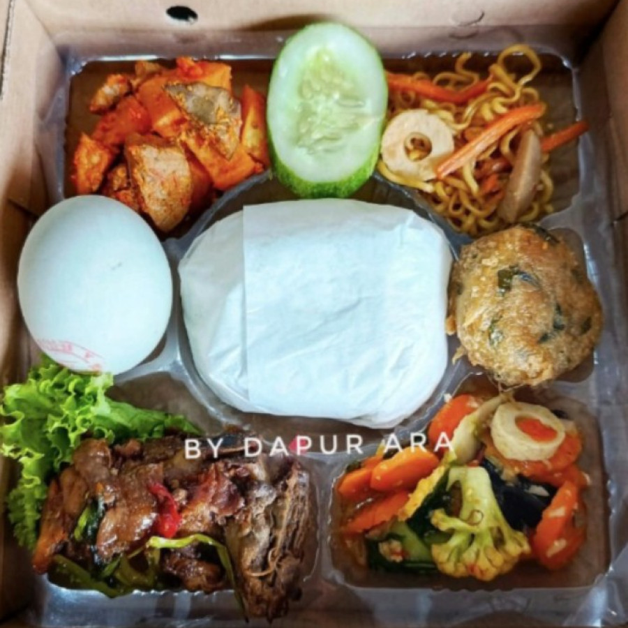 Nasi kotak lengkap