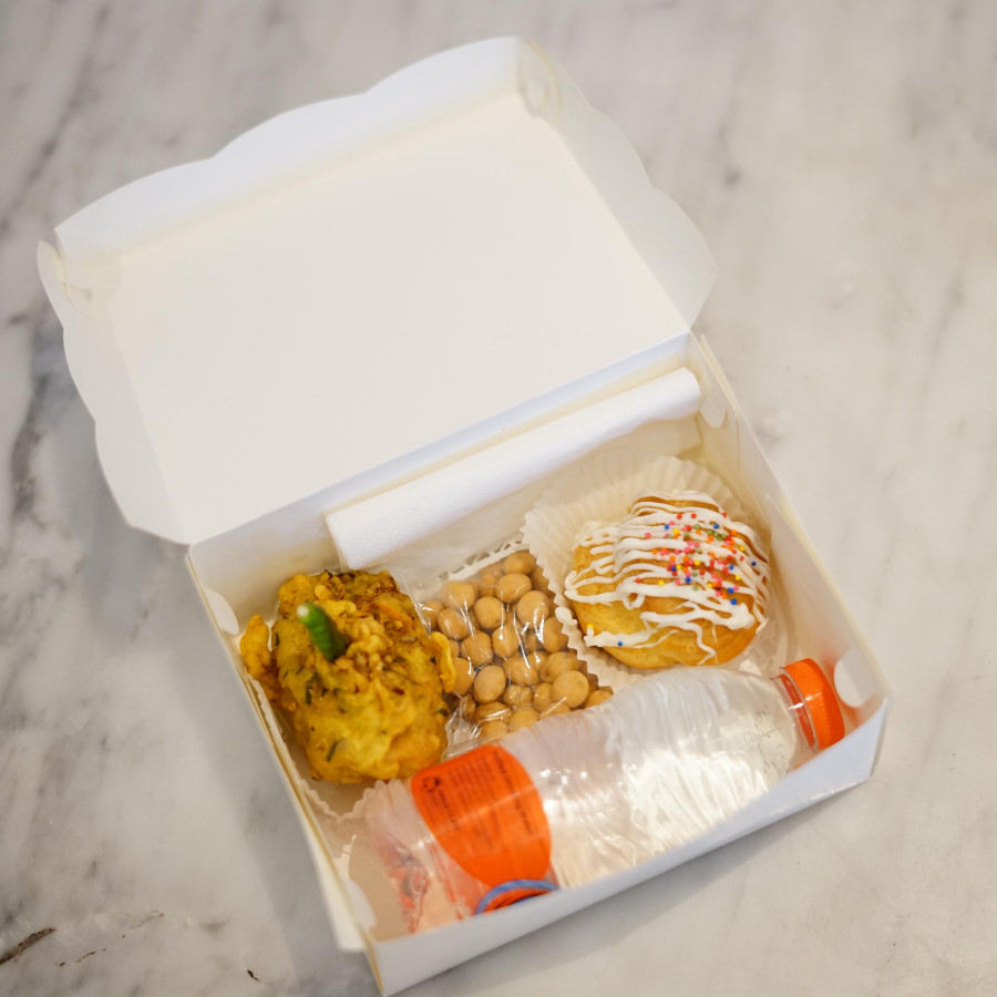 SNACK BOX C  By Midtown Residence - utama