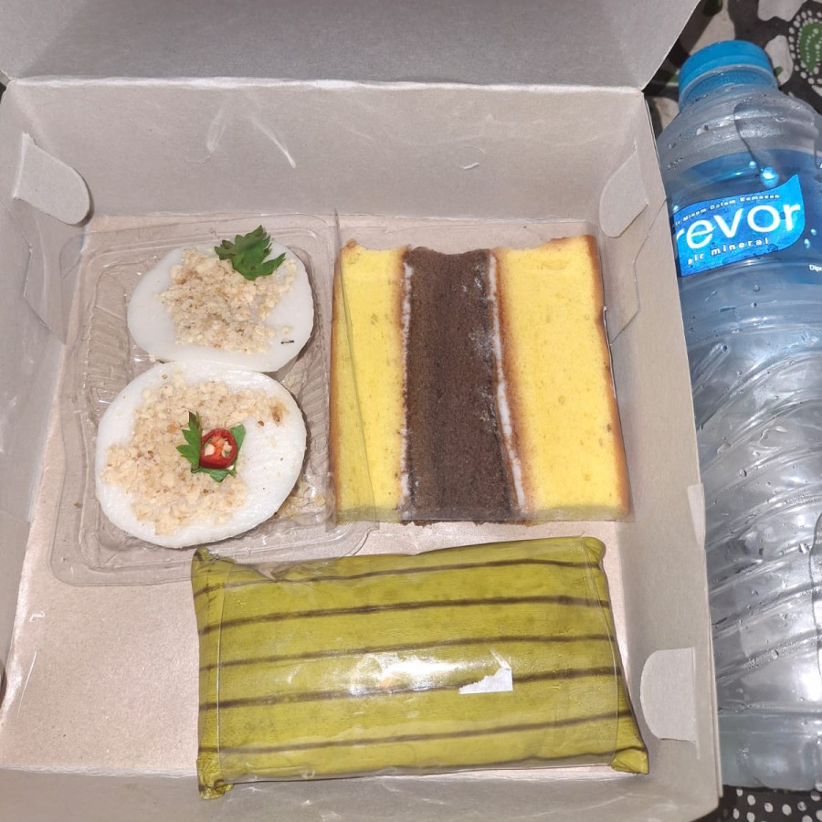 kue Spiku, Kue Menthuk, Nagasari