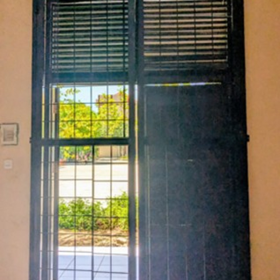 Tralis Pintu Ukuran  2,90m X 1,75m