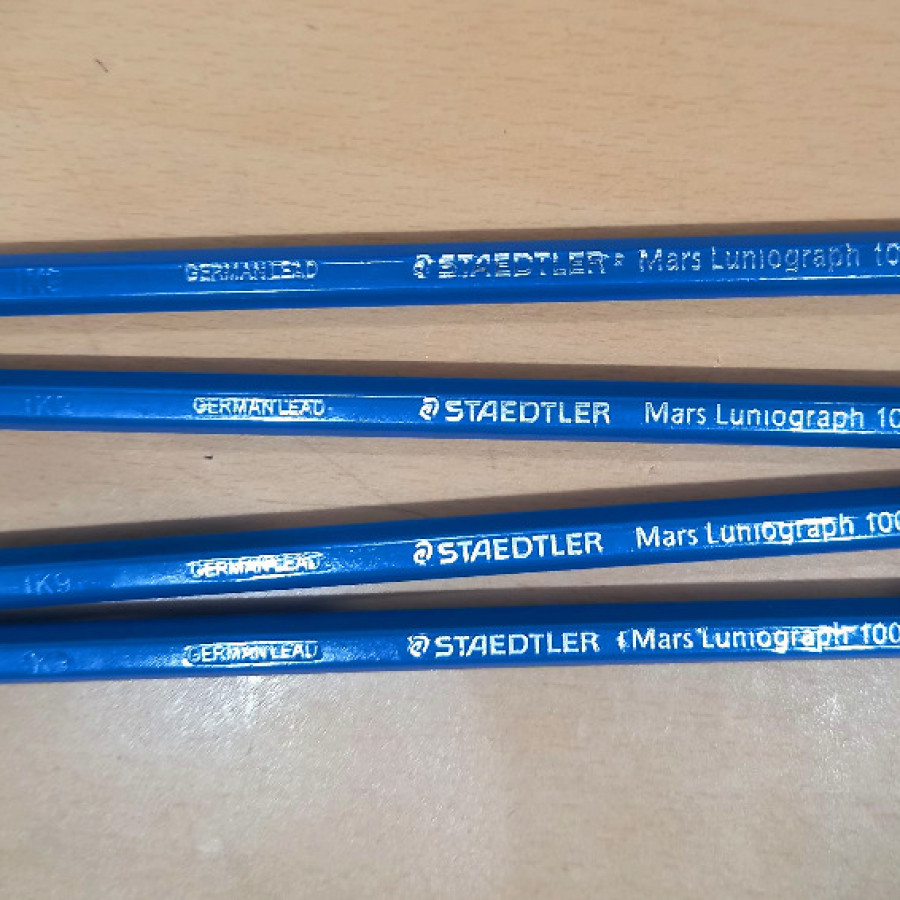 Pensil 2B (staedtler)