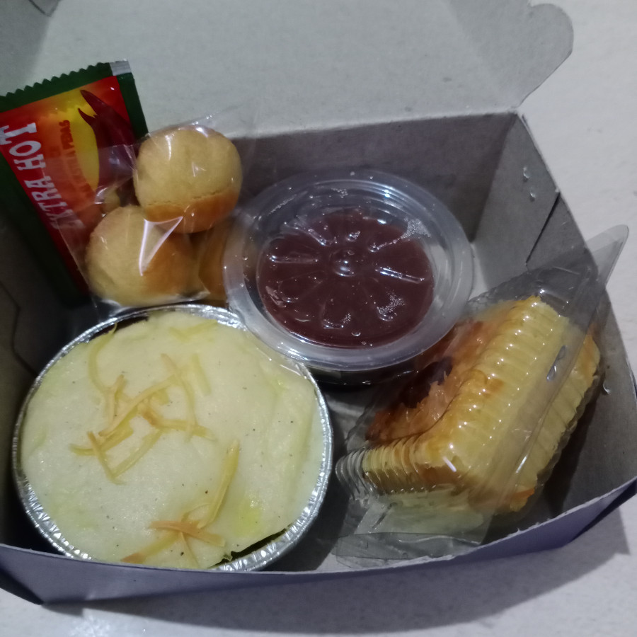 Snack box isi 4 plus