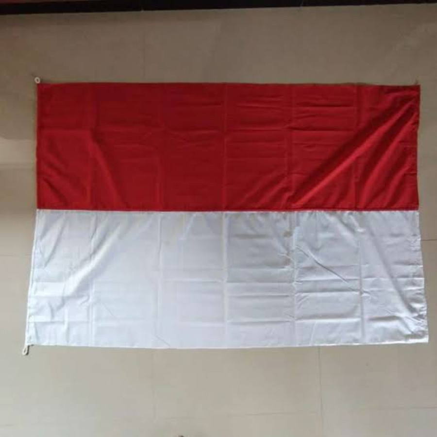 Bendera merah putih 2,7m X 1,8m - samping