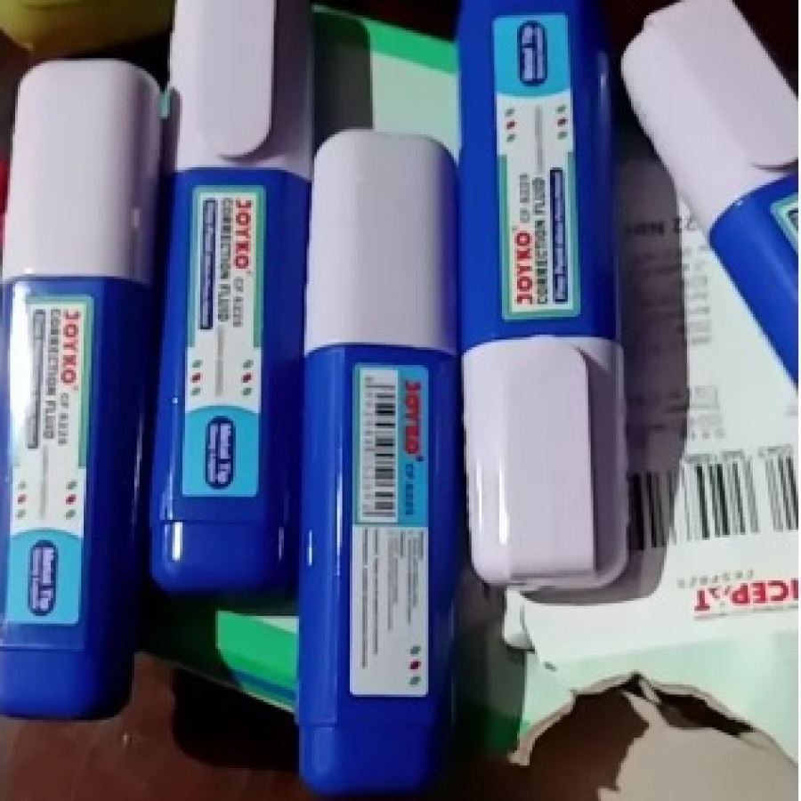 Penghapus /Cairan Koreksi Joyko CF-S225 - samping