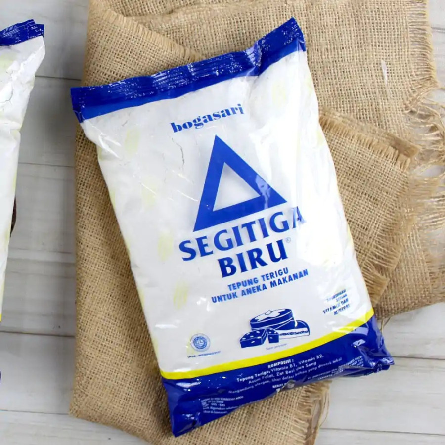 TEPUNG TERIGU SEGITIGA BIRU