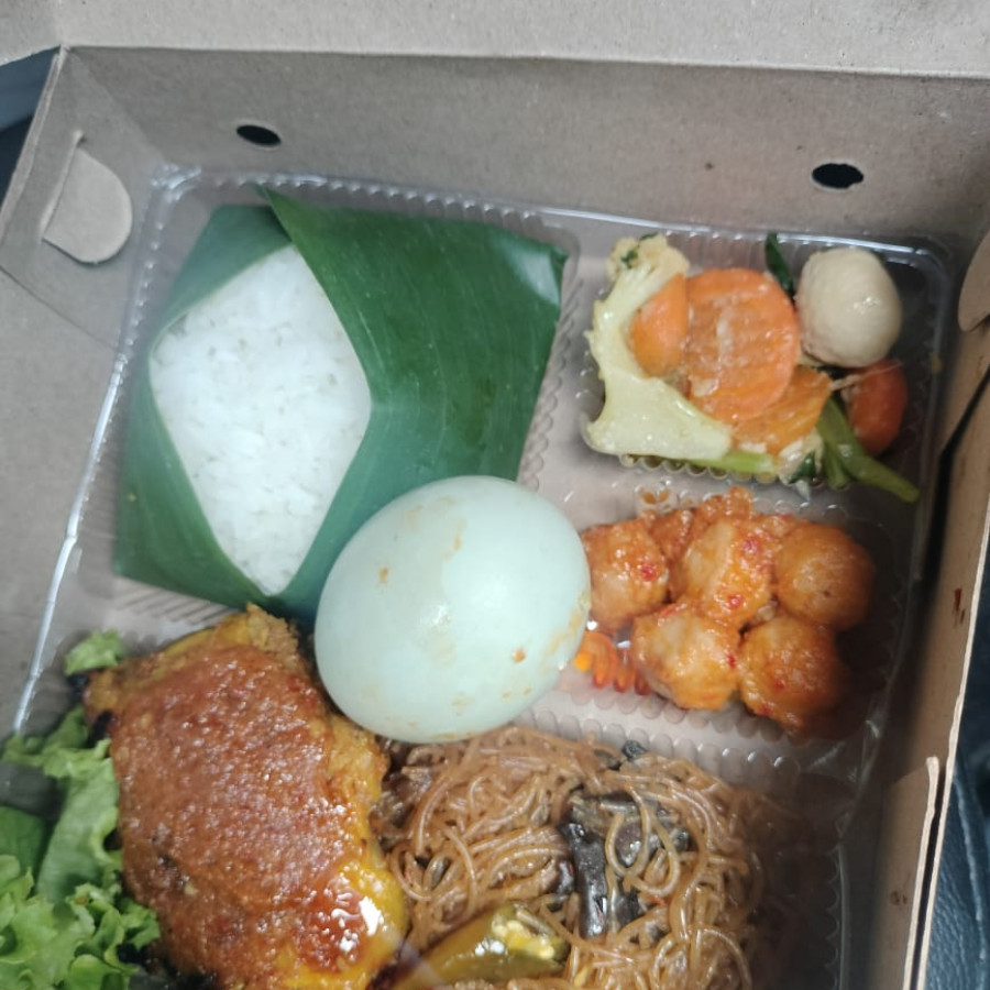 nasi kotak - depan