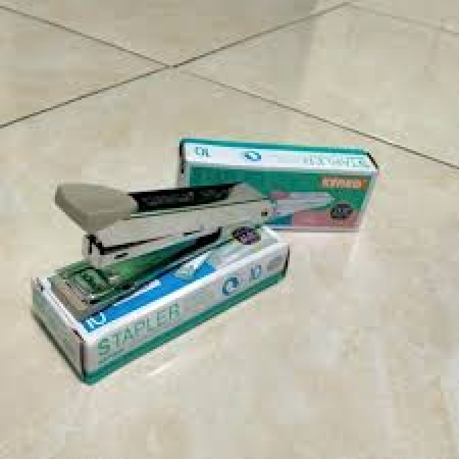 Staples Kecil merk MAX