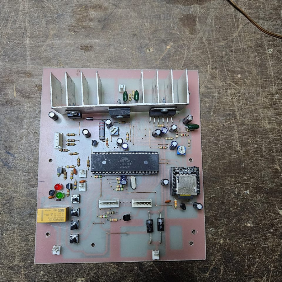 Modul Ultrasonic Controller dan Program - utama