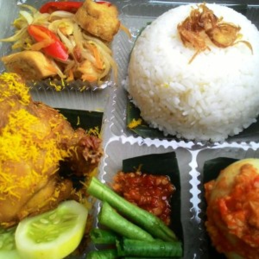 Nasi Box Komplit