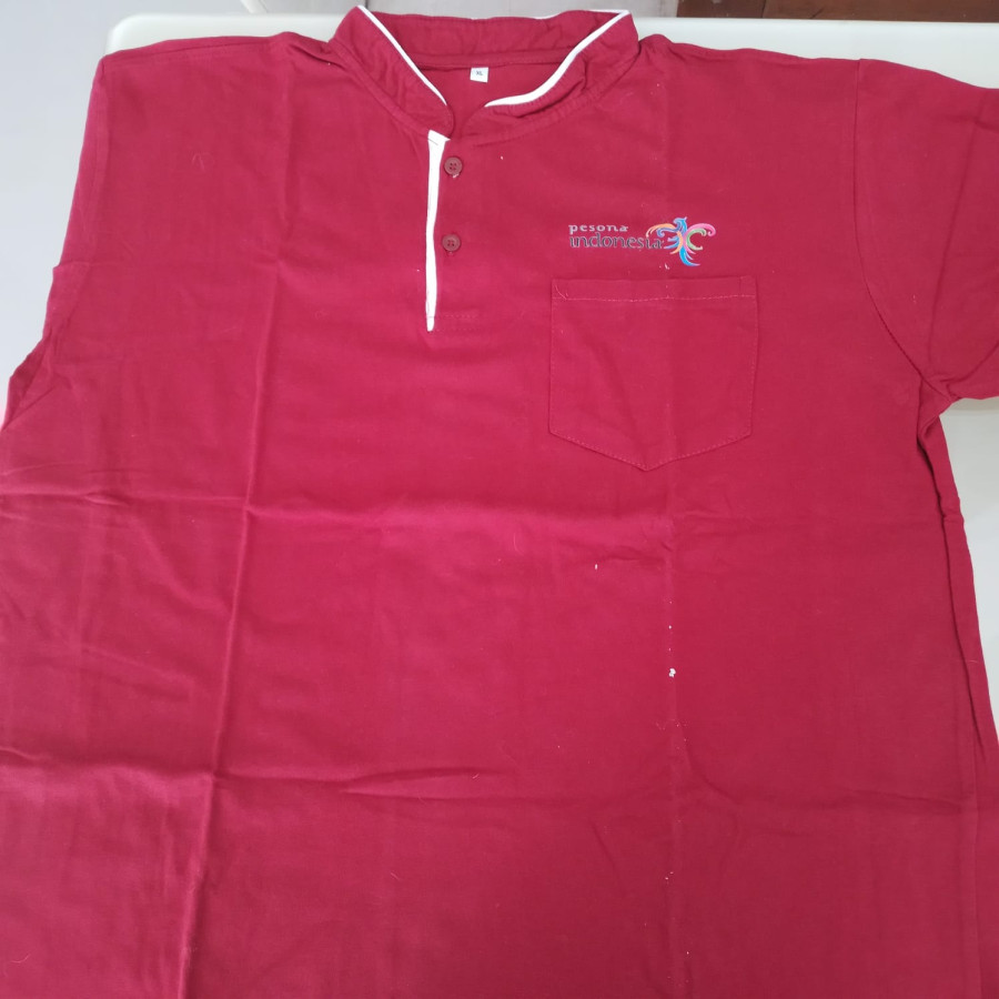 Kaos polo dan oblong - samping
