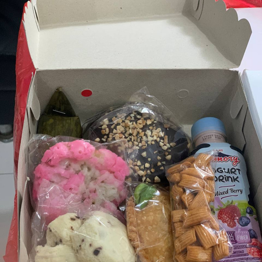 Snack Kotak/Box - depan