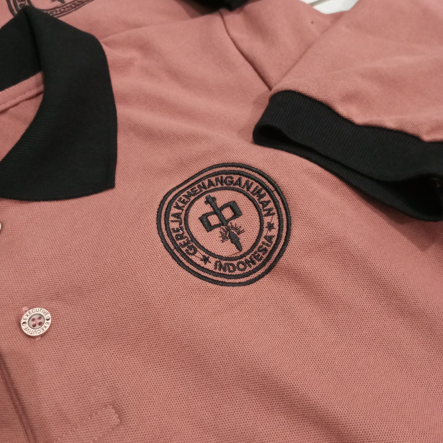 Kaos Polo Custom CVC Pique 24S 3 Titik Bordir (Lengan Panjang) - detail