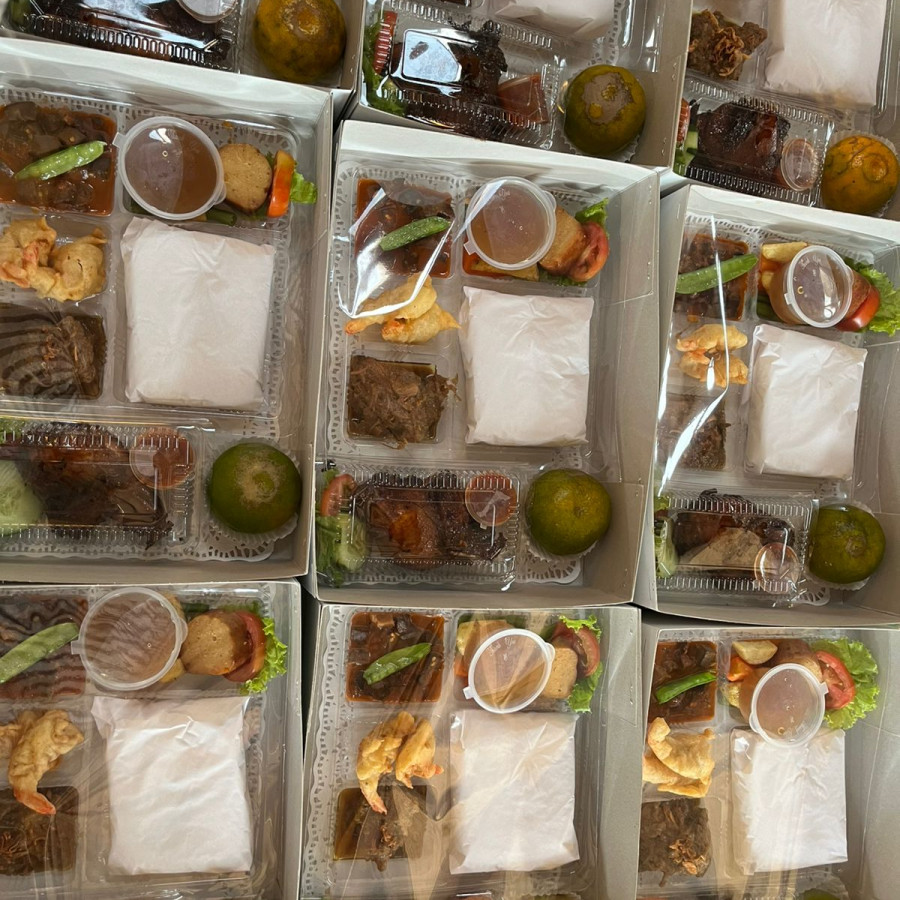 NASI BOX PREMIUM - KS (PRE ORDER) - samping
