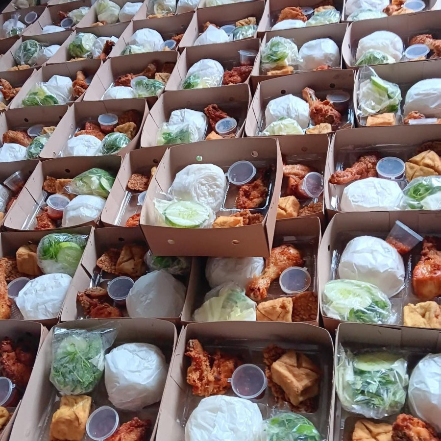 PAKET MAKAN NASI DUS BOX KOTAK KHAS DAPUR IBAZNA KENDAL