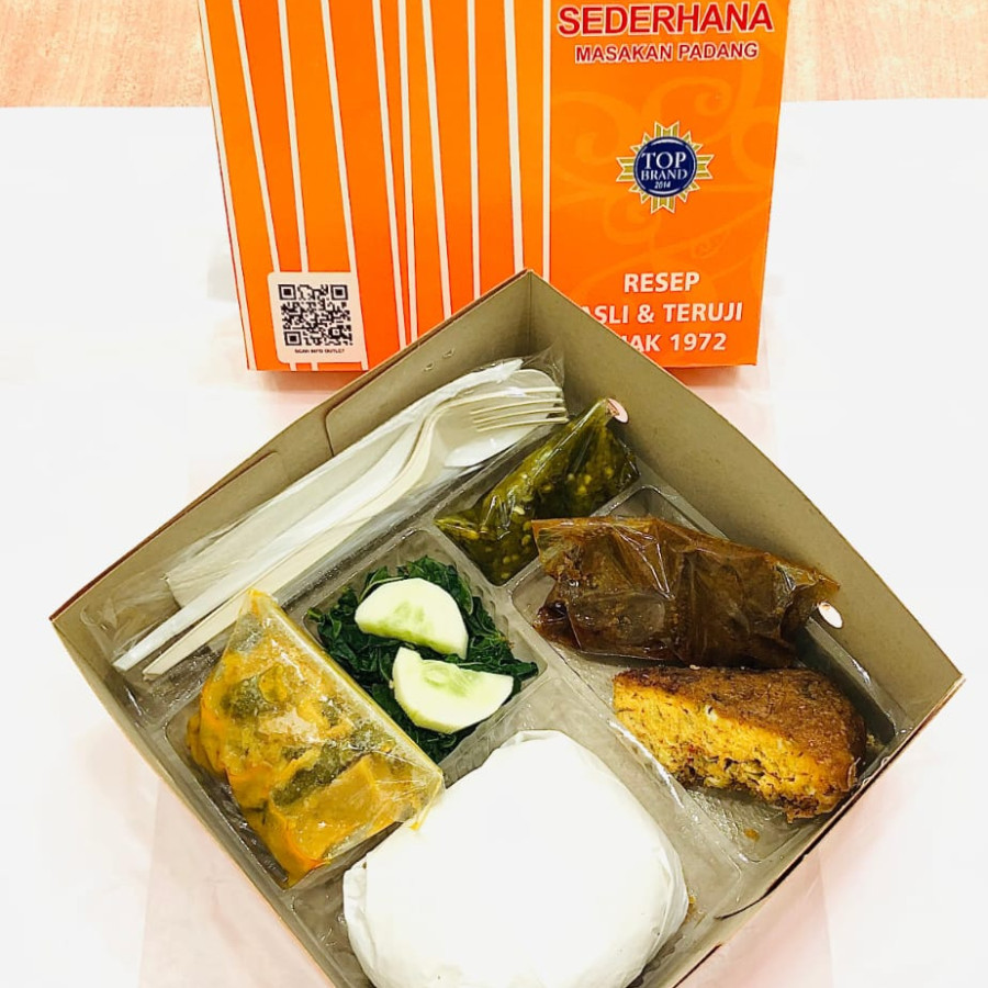 Nasi rendang + telur dadar (Restoran Sederhana SA)