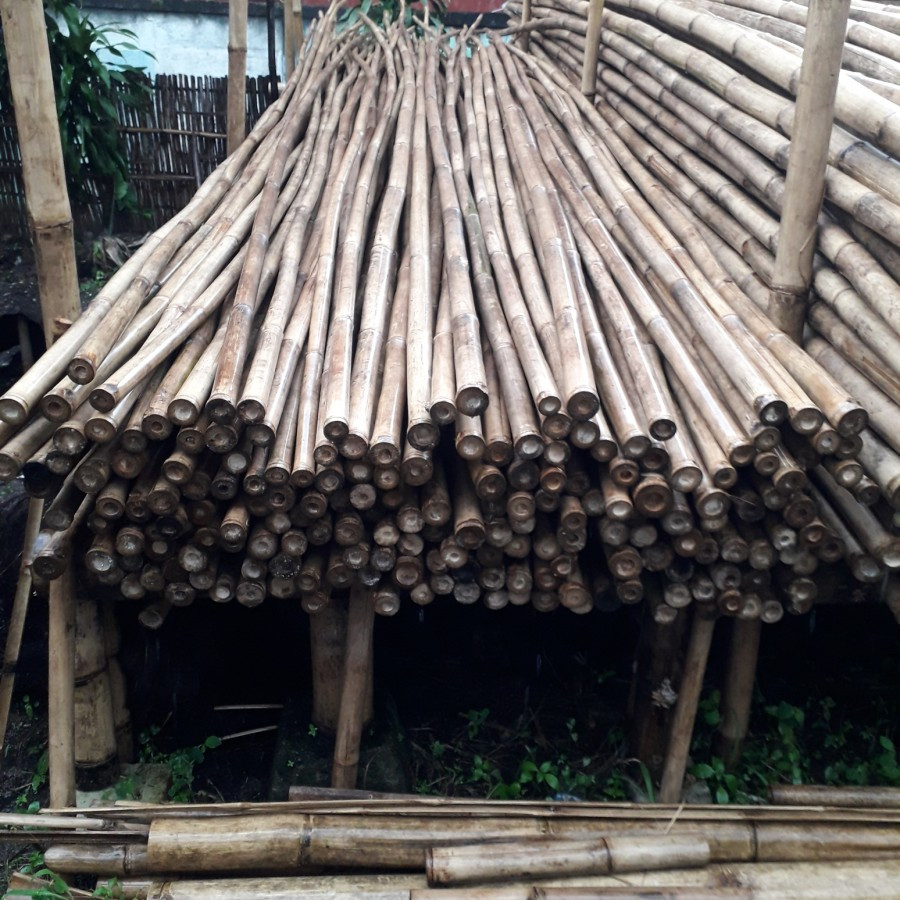 Bambu untuk umbul-umbul