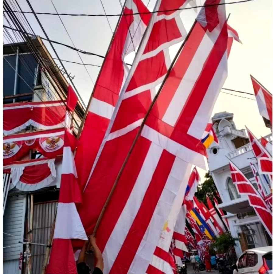 Umbul-Umbul Jumbo ukuran 5meter - depan