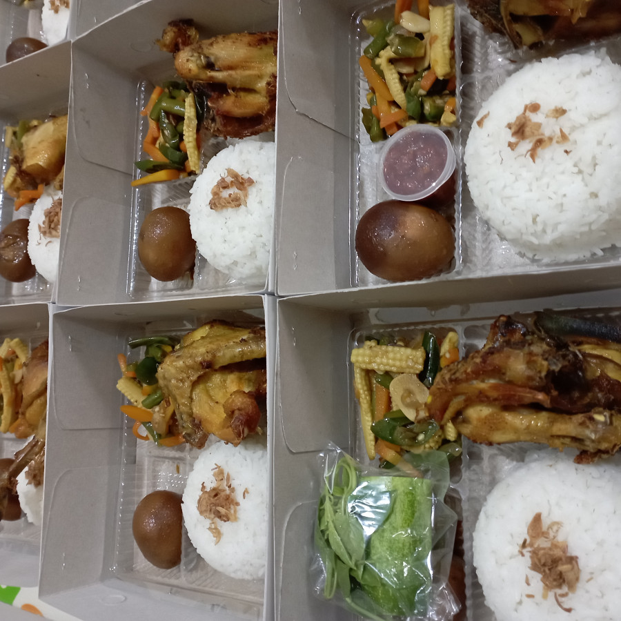 Paket makan siang
