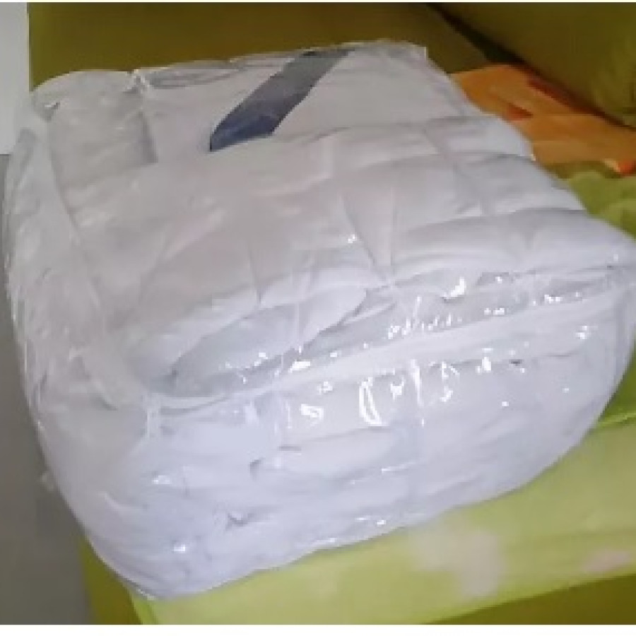 Sprei / Bed Cover Putih ROMANTIC - depan