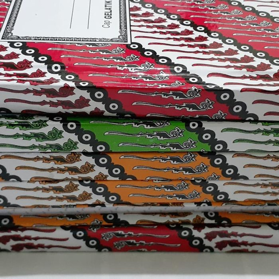 Buku Batik Kwarto GELATIK Isi 50 - samping