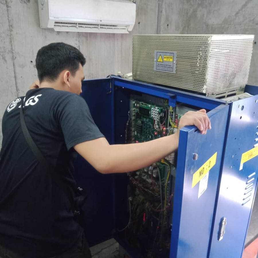 Jasa Pemeliharaan Unit Lift RSUD BATANG - samping