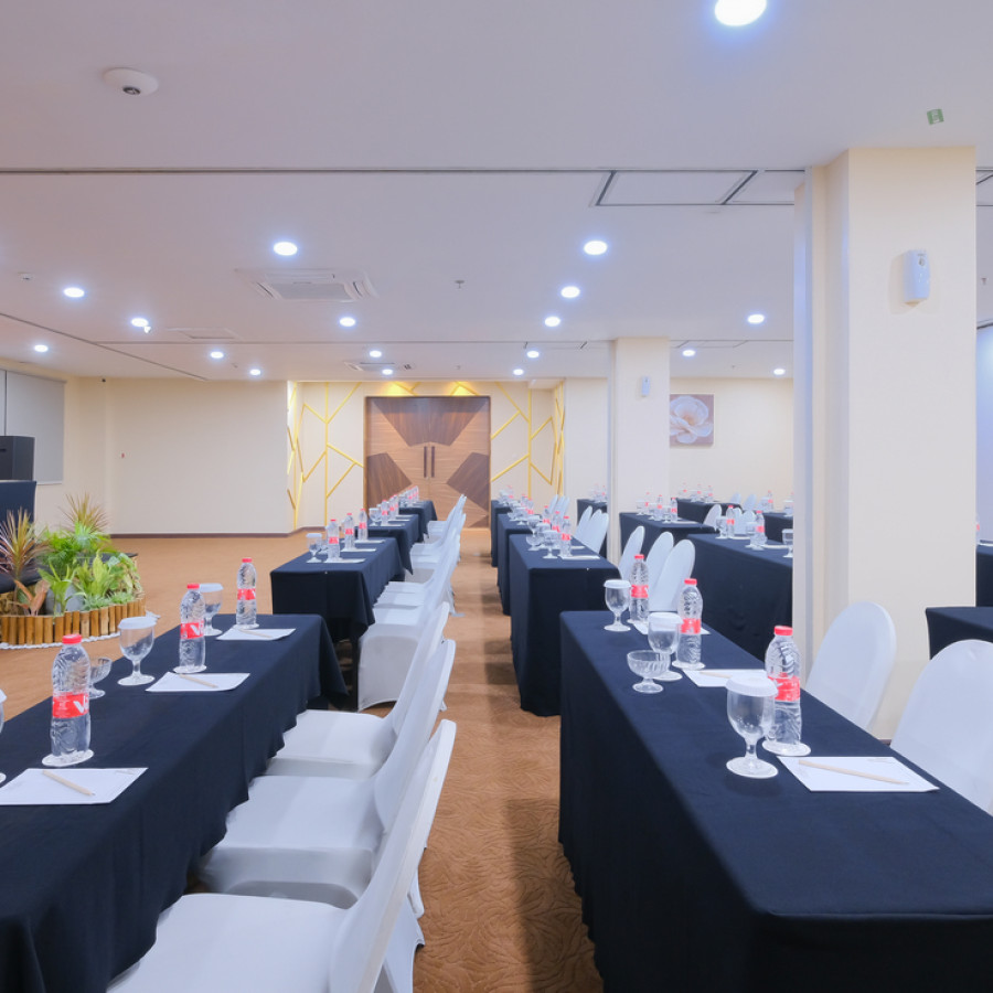 Residential Fullboard Meeting Twin Share Occ - depan