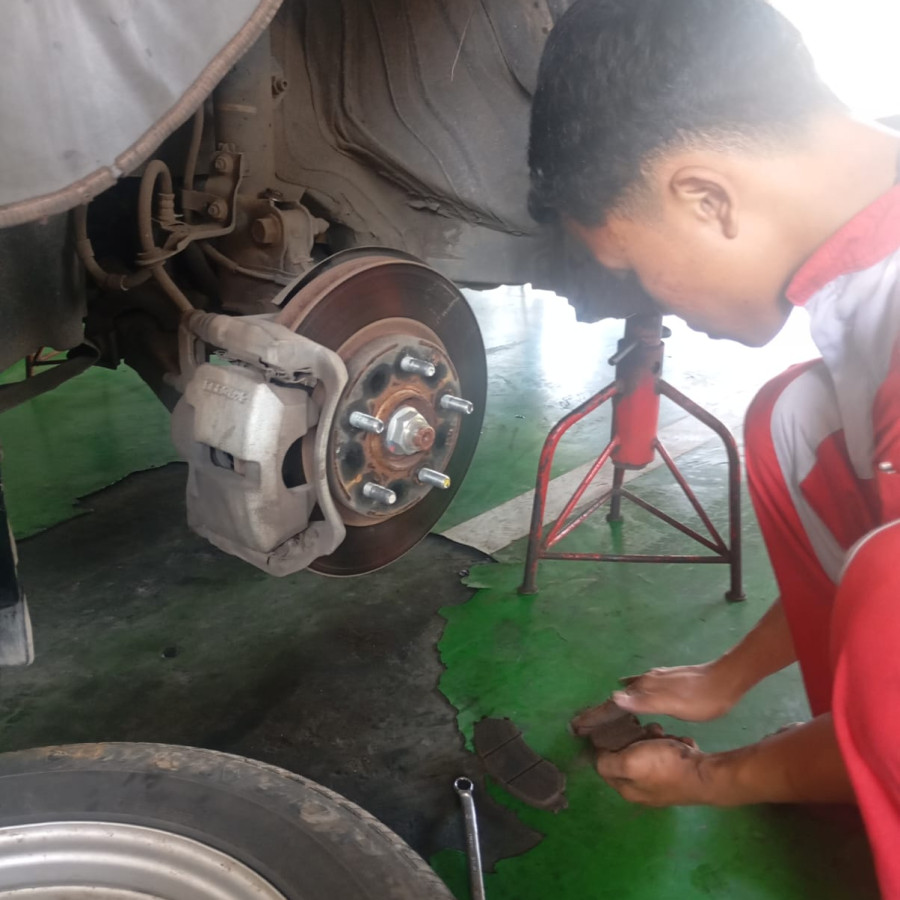 PERAWATAN BERKALA & BRAKE 4 RODA V/C/A - depan