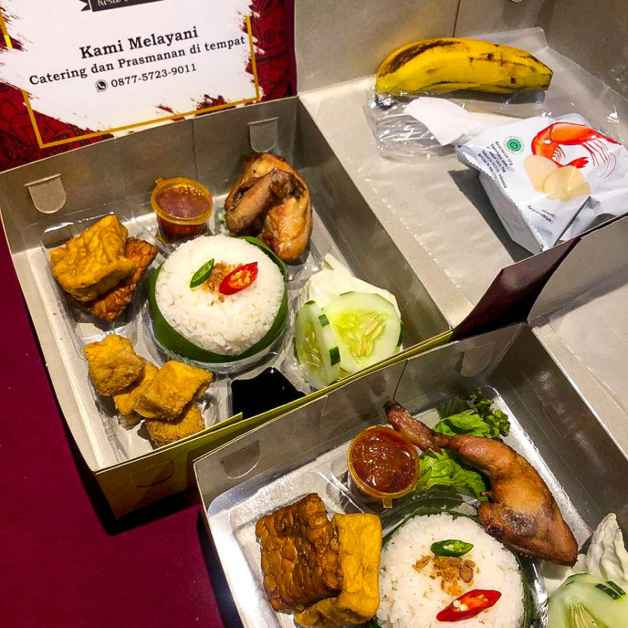 Nasi Kotak Ayam Kalasan by Moji Catering Varna Hotel Surabaya