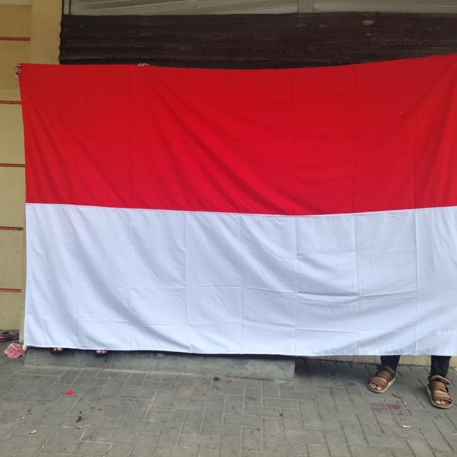 Bendera Merah Putih Ukuran 180 x 270 - depan
