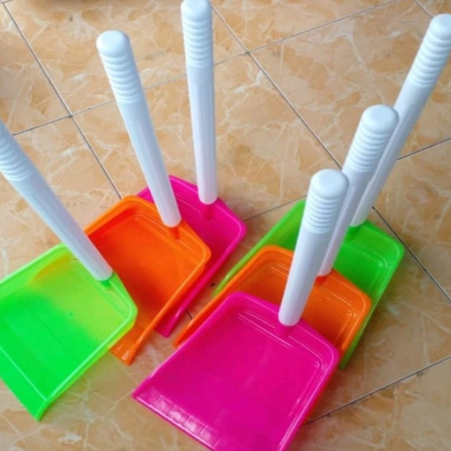 Cikrak bahan plastik
