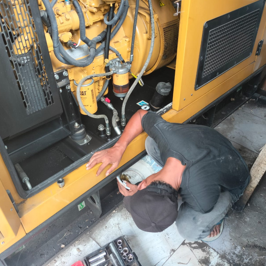 Jasa Service/pemeliharaan Mesin Genset - depan