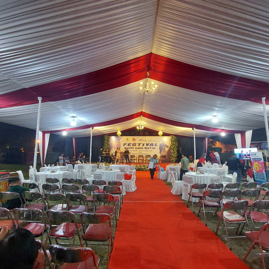 Penyelenggaran Pameran Hari Batik dan Kopi - utama