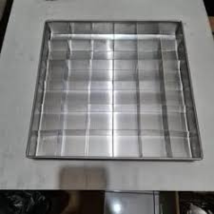 Loyang bersekat 30x30