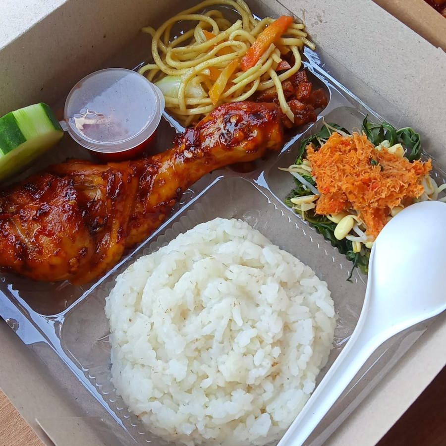 Paket Nasi Kotak Nikmat - depan
