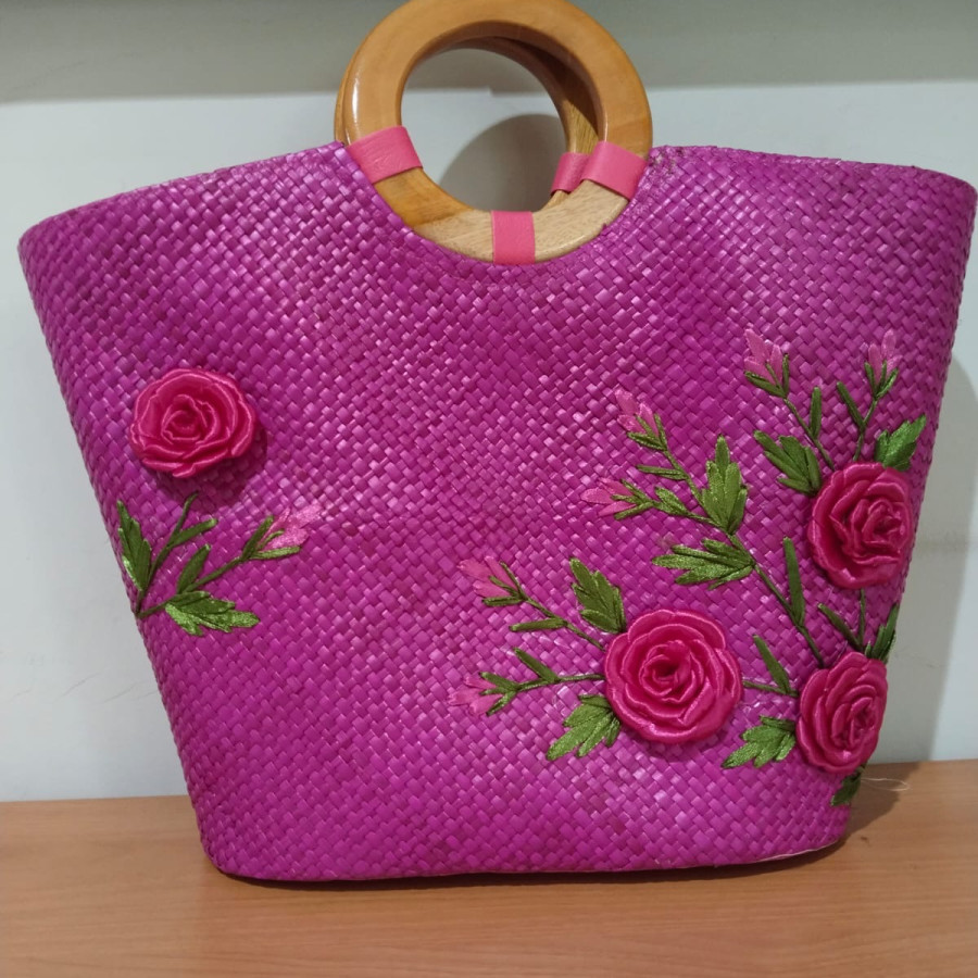 Goodie bag bordir anyaman