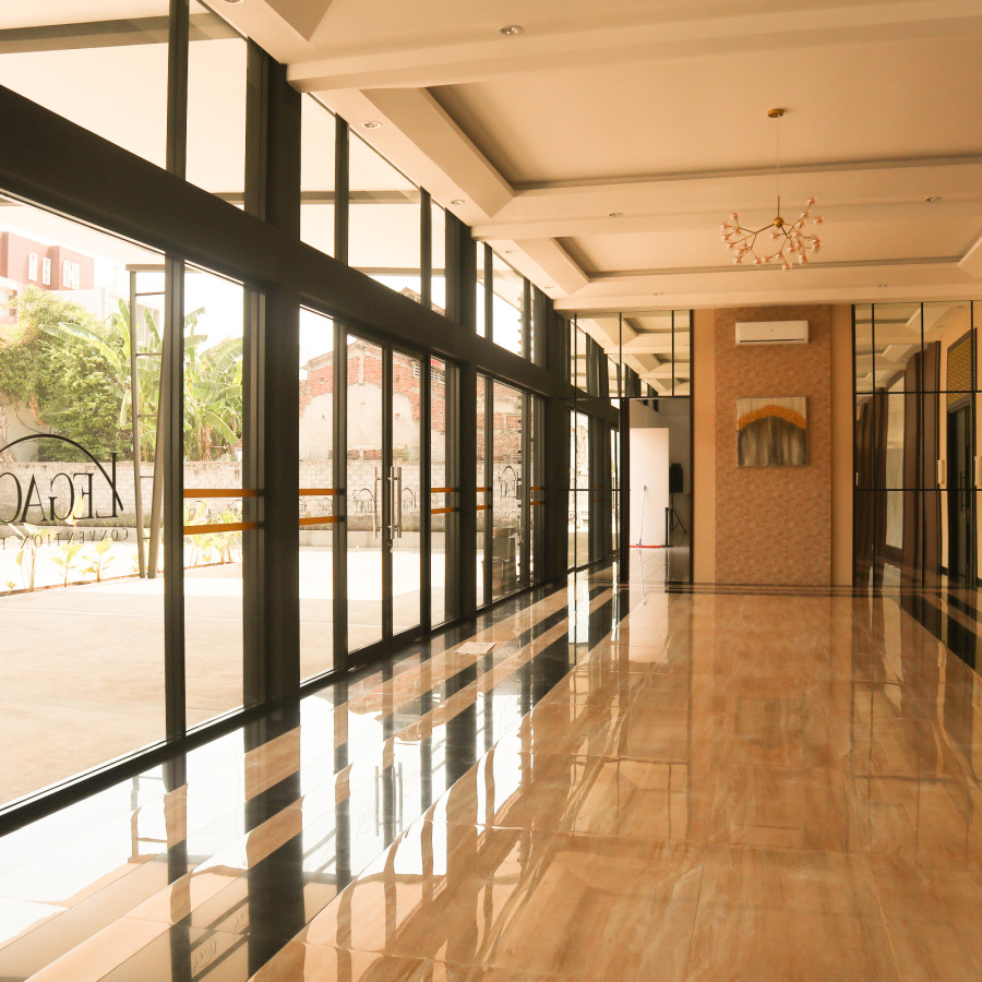 Hall Only 8 Jam - depan