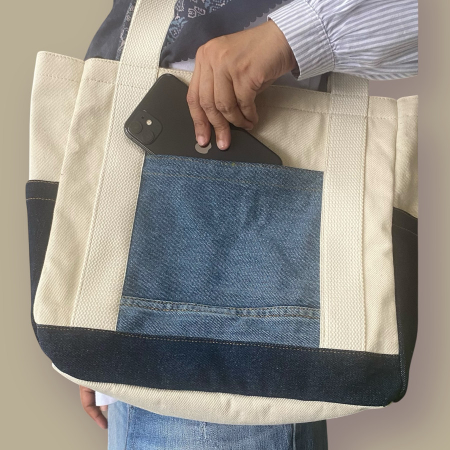 TOTE KAJE Bag - utama